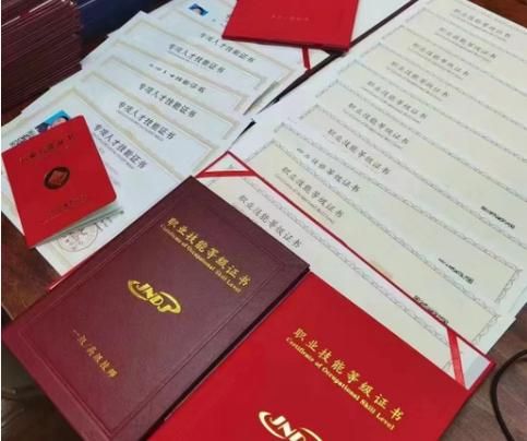 企业人力资源管理师：4级晋升路径与考证价值💰