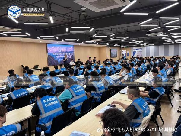 学无人机怕被坑？正规学校这样找✅